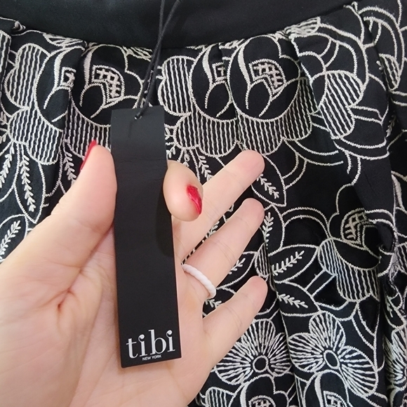 TIBI Embroidered Black White Midi Skirt - Picture 6 of 10